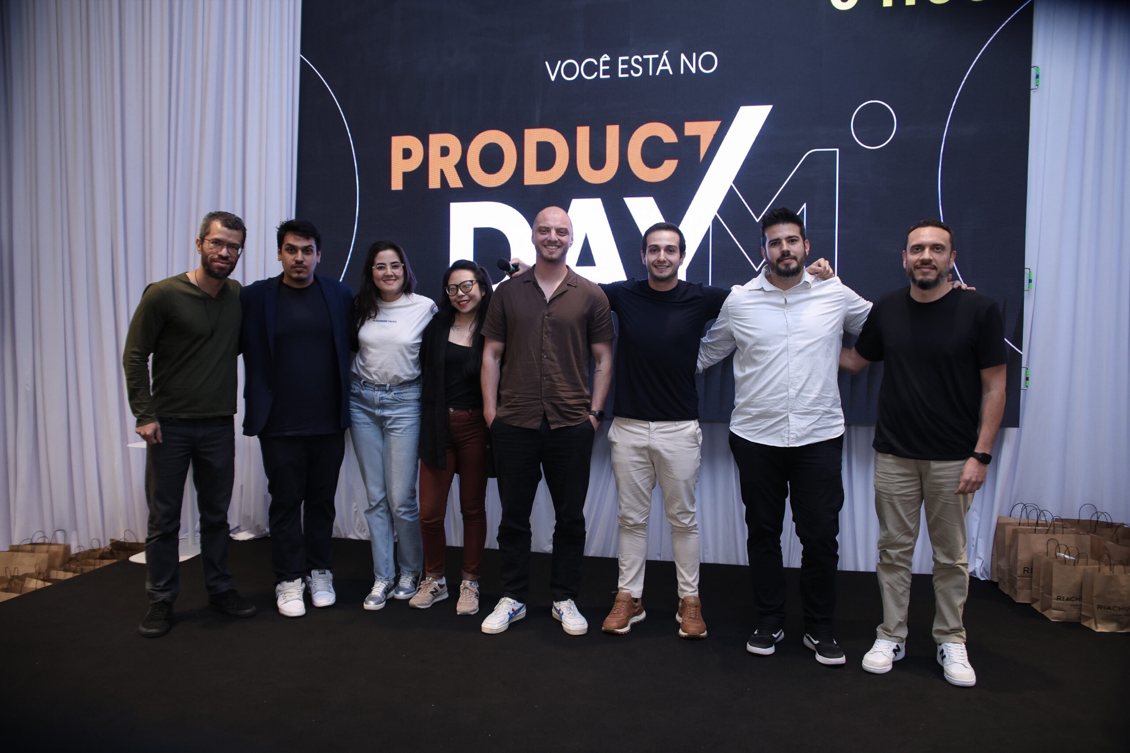 Felipe with a multidisciplinary product team at Product Day